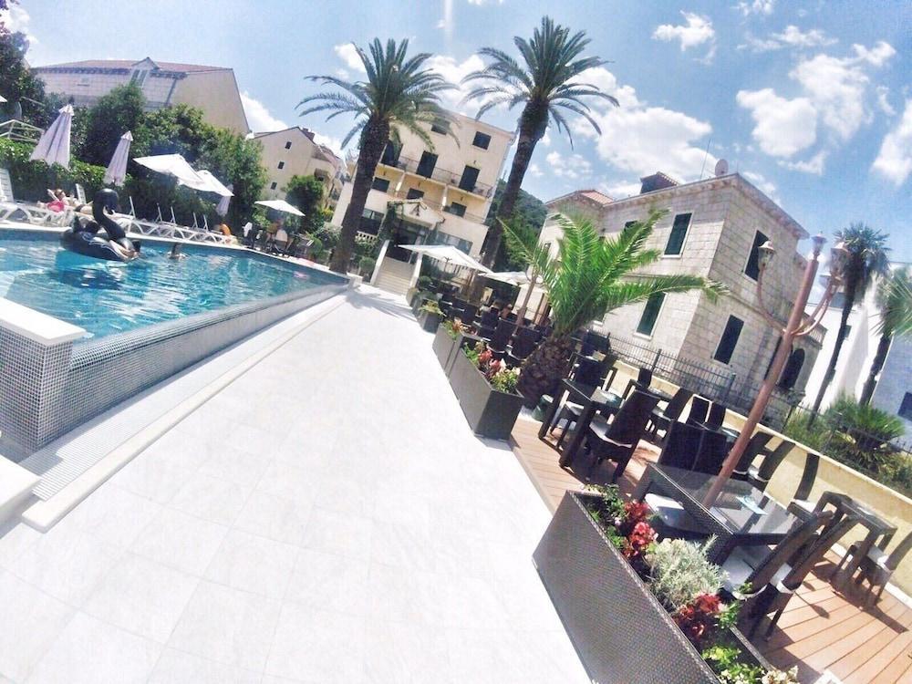 Hotel Aquarius Dubrovnik Bagian luar foto